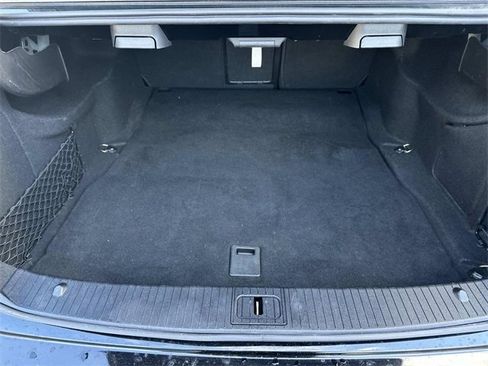 Used 2011 Mercedes-Benz E 350 4MATIC Sedan image 9