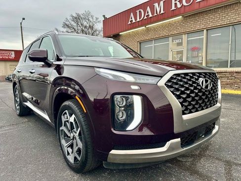 Used 2022 Hyundai Palisade Calligraphy image 2