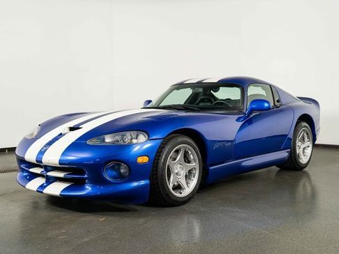 Used 1996 Dodge Viper GTS image 4