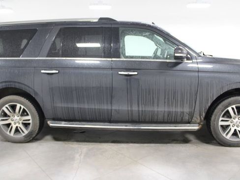 Used 2022 Ford Expedition Max Limited image 11
