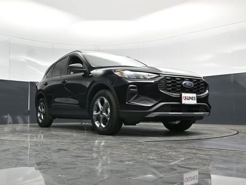Certified 2025 Ford Escape ST-Line AWD/4WD image 43