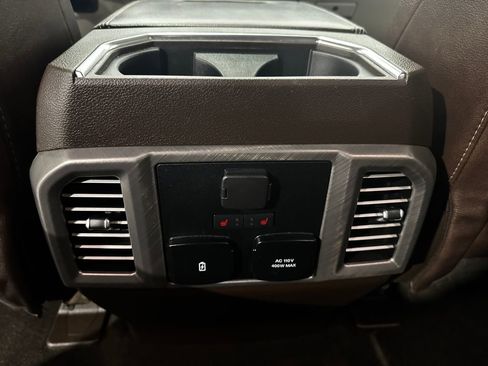 Used 2019 Ford F150 Limited image 40