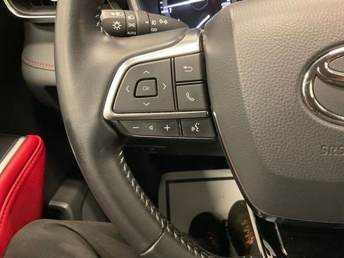 Used 2021 Toyota Highlander XSE image 22