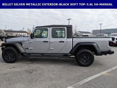 Used 2021 Jeep Gladiator Sport image 7