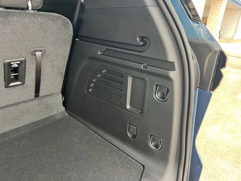 New 2026 Chevrolet Traverse LT FWD image 13