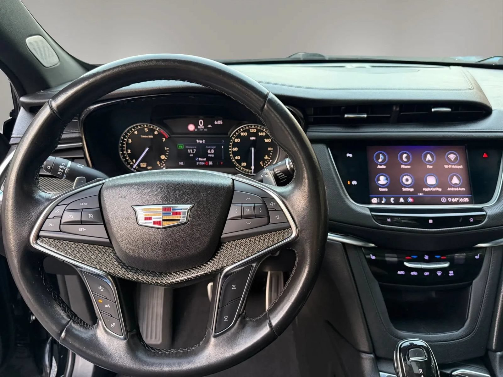 Used 2020 Cadillac XT5 Sportv w/ LPO, Illumination Package AWD/4WD image 16