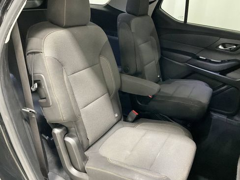 Used 2020 Chevrolet Traverse LT FWD image 25