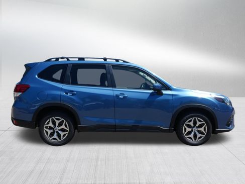 Used 2023 Subaru Forester Premium AWD/4WD image 8