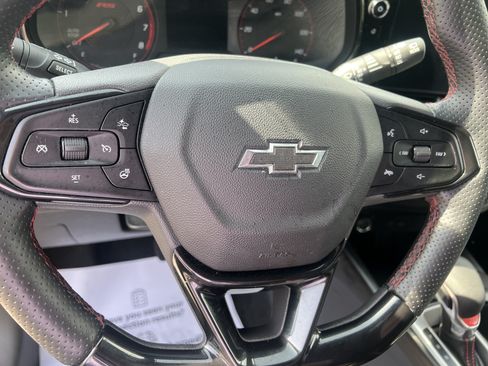 Used 2024 Chevrolet Trax RS FWD image 10