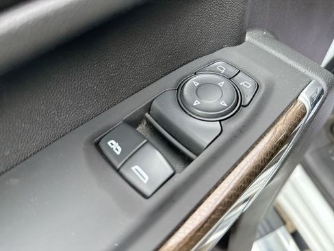 Used 2024 Chevrolet Silverado 2500 LT image 13