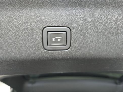 Used 2023 Cadillac Escalade V AWD/4WD image 13