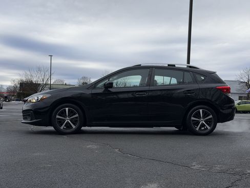 Used 2023 Subaru Impreza Premium image 6