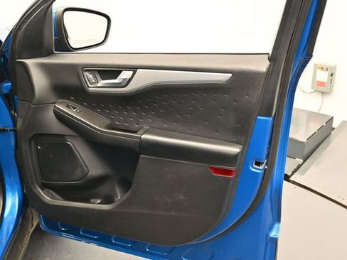 Used 2020 Ford Escape SEL image 31