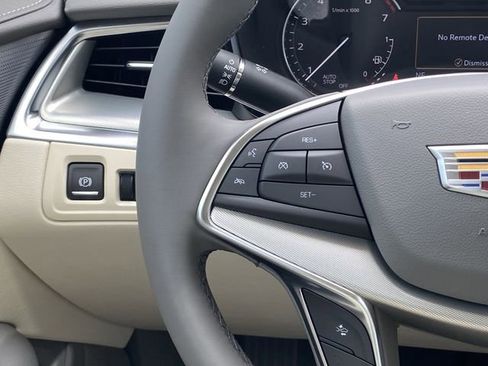 New 2025 Cadillac XT5 Premium Luxury image 13