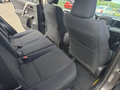 Used 2017 Toyota RAV4 XLE image 15