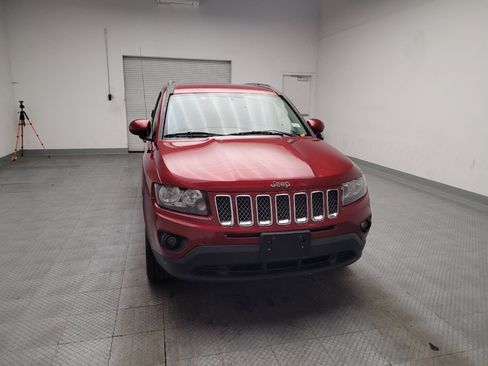 Used 2017 Jeep Compass Latitude AWD/4WD image 14
