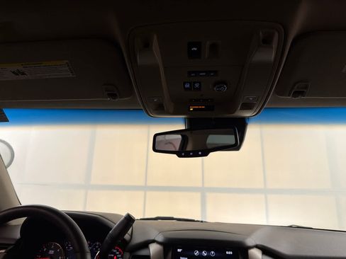 Used 2015 GMC Yukon Denali w/ Touring Package RWD image 20