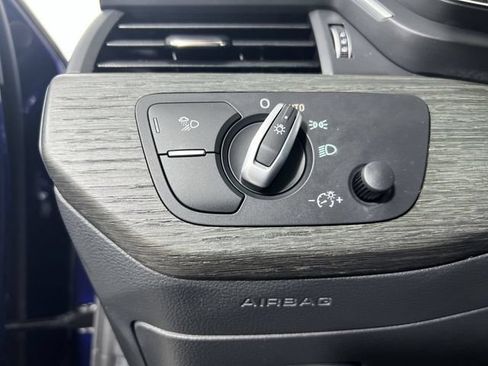 Used 2019 Audi A4 2.0T Premium FWD image 17