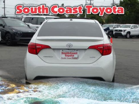 Used 2018 Toyota Corolla XSE image 14