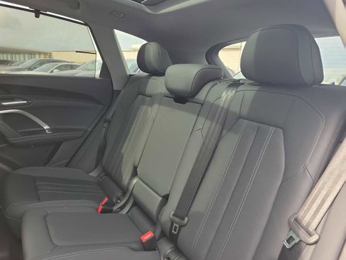 New 2025 Audi Q5 Prestige image 19