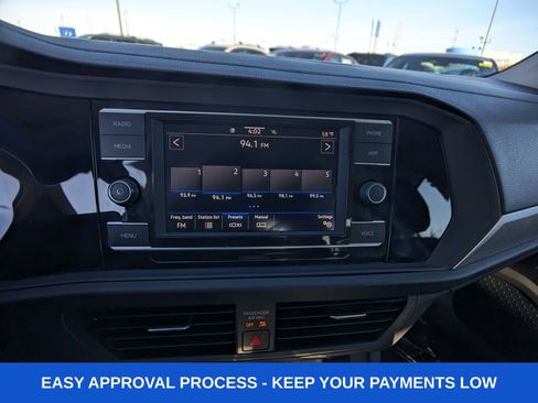 Used 2020 Volkswagen Jetta S image 24