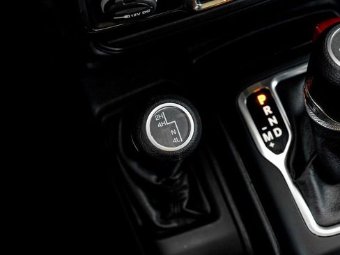 Used 2020 Jeep Wrangler Unlimited Sport S image 34