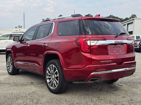 Used 2023 GMC Acadia Denali w/ Denali Ultimate Package FWD image 3