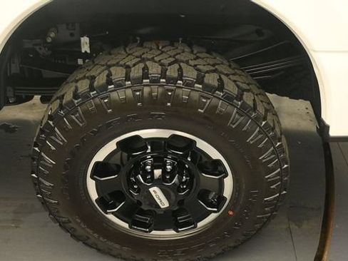 New 2026 Ford F350 Platinum w/ Tremor Off-Road Package AWD/4WD image 9