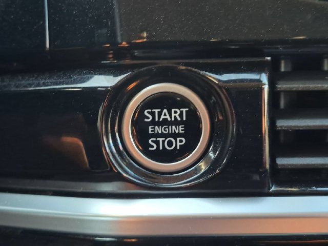 Used 2023 Nissan Pathfinder SL FWD image 28