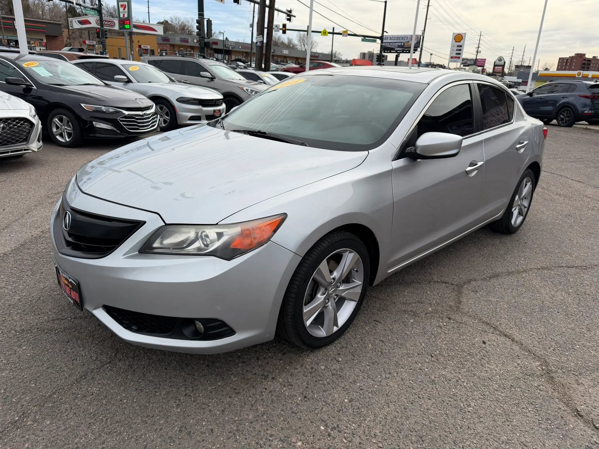 Used 2013 Acura ILX w/ Premium Package FWD image 4