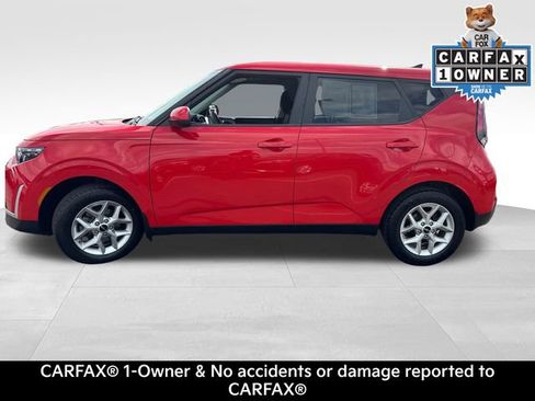 Used 2023 Kia Soul LX w/ LX Technology Package FWD image 4
