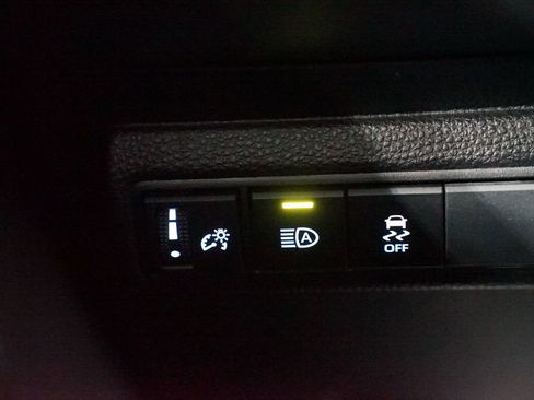 Certified 2024 Toyota Corolla SE image 24