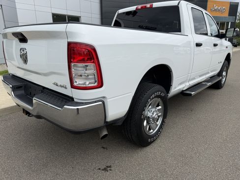 Used 2022 RAM 2500 Tradesman w/ Chrome Appearance Group AWD/4WD image 3