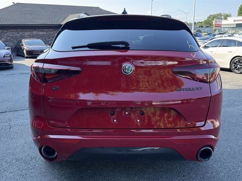Used 2021 Alfa Romeo Stelvio Ti w/ Nero Edizione AWD/4WD image 15