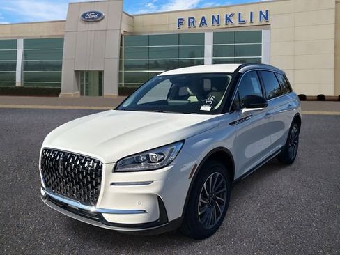 New 2026 Lincoln Corsair Reserve image 3