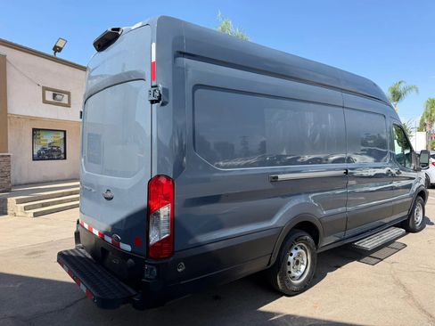 Used 2019 Ford Transit 250 148 High Roof Extended RWD image 5