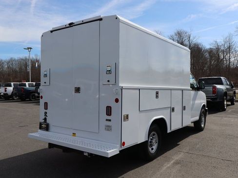 New 2026 Chevrolet Express 3500 w/ Power Convenience Package image 26