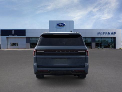 New 2025 Lincoln Navigator L Reserve w/ Jet Appearance Package image 5