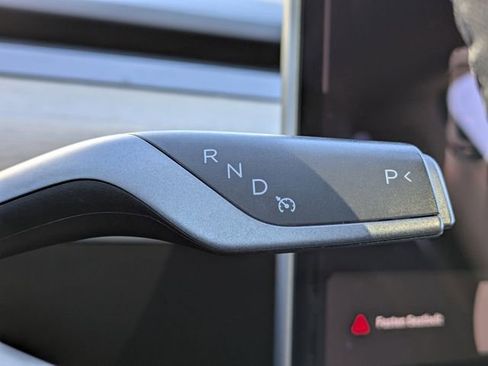 Used 2021 Tesla Model Y Long Range AWD/4WD image 20