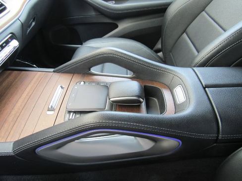 Used 2021 Mercedes-Benz GLE 350 w/ Premium Package image 43