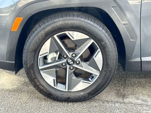Used 2025 Hyundai Tucson SEL FWD image 11