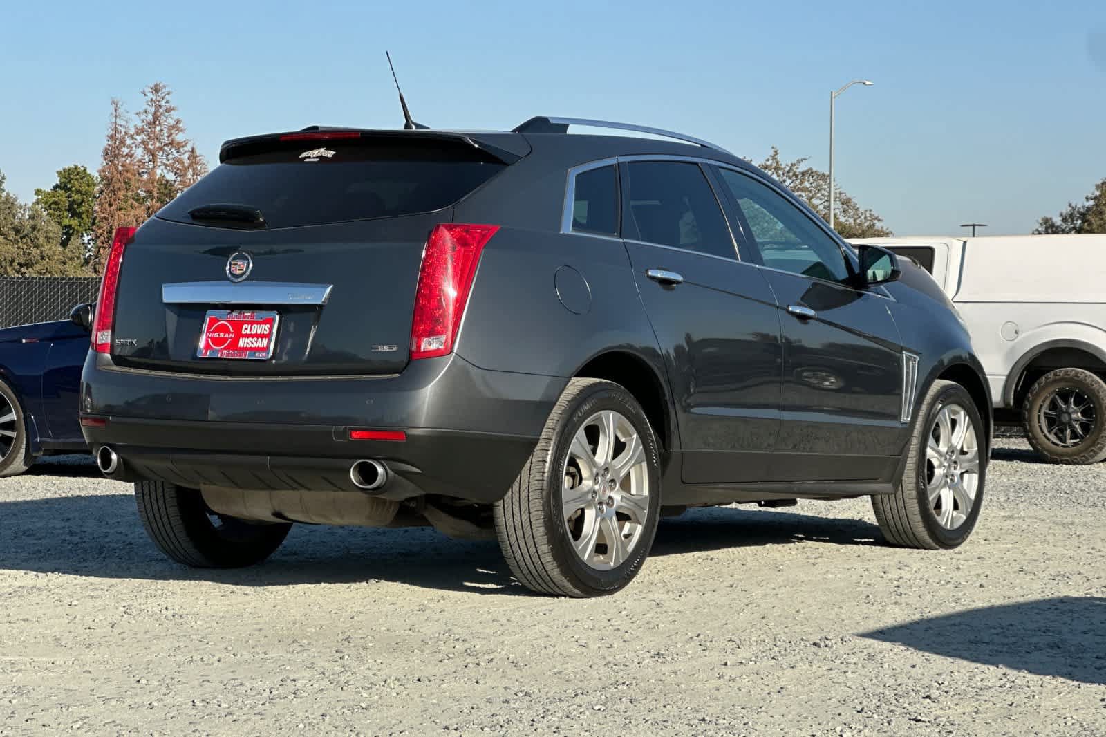 Used 2013 Cadillac SRX Performance FWD image 3