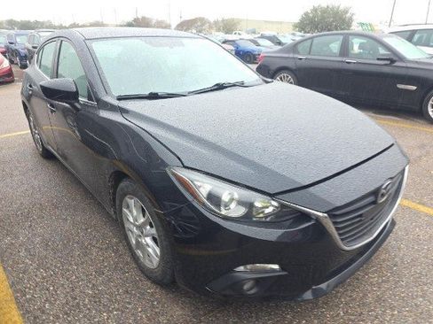 Used 2015 MAZDA MAZDA3 i Touring w/ Technology Package image 2
