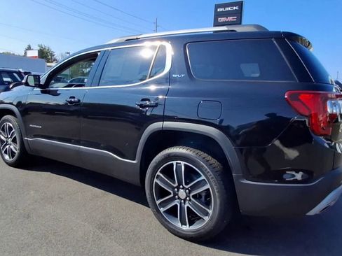 Certified 2023 GMC Acadia SLT w/ Technology Package image 4