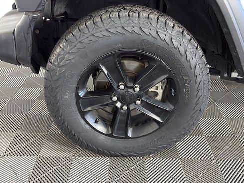 Used 2021 Jeep Wrangler Unlimited Sport image 16