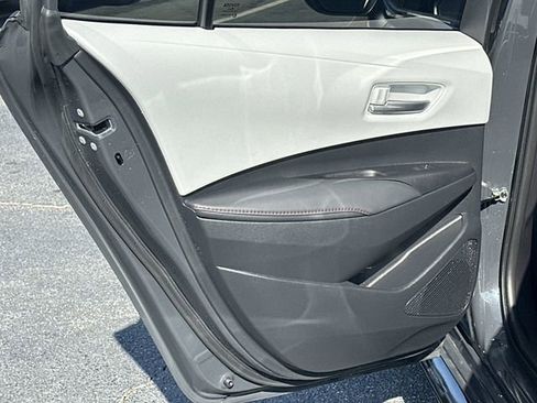 Certified 2025 Toyota Corolla SE image 6