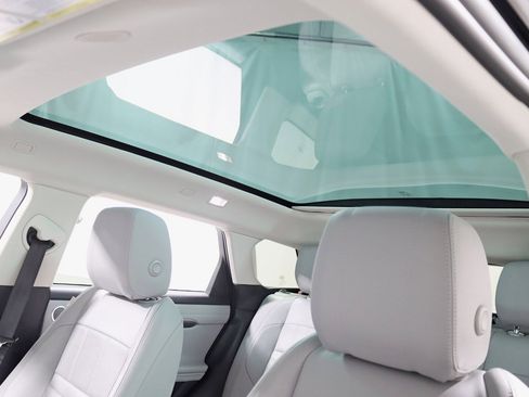 Used 2021 Land Rover Range Rover Evoque SE image 33