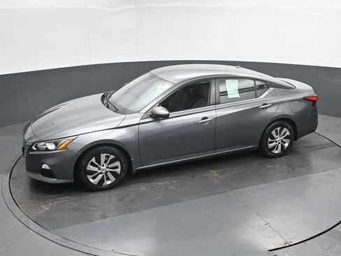 Used 2020 Nissan Altima 2.5 S FWD image 36