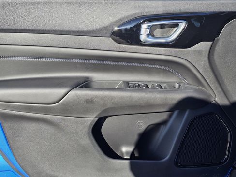 New 2026 Jeep Compass Latitude image 14