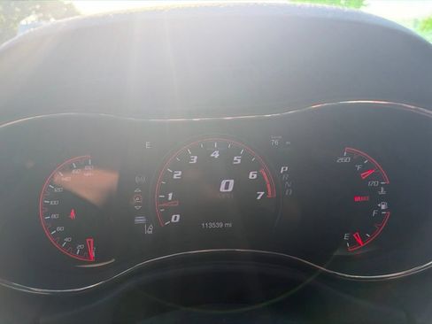 Used 2018 Dodge Durango SRT w/ Technology Group AWD/4WD image 23